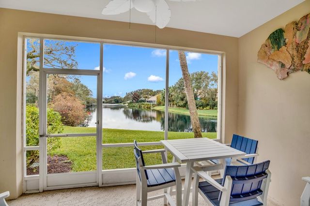 100 Sable Oak Lane 102, Vero Beach, FL 32963