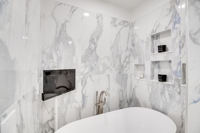 100 Sable Oak Lane 102, Vero Beach, FL 32963