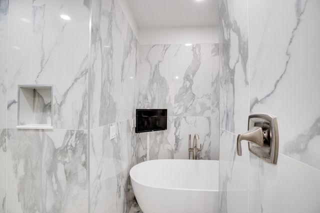 100 Sable Oak Lane 102, Vero Beach, FL 32963