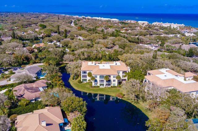 100 Sable Oak Lane 102, Vero Beach, FL 32963