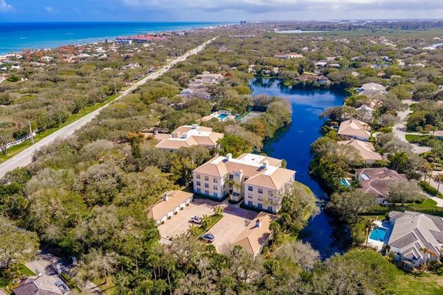 100 Sable Oak Lane 102, Vero Beach, FL 32963
