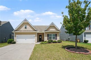 55 Monarch Court, Dallas, GA 30132