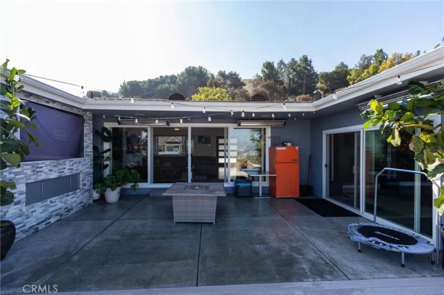 5617 Glenford, Los Angeles, CA 90008