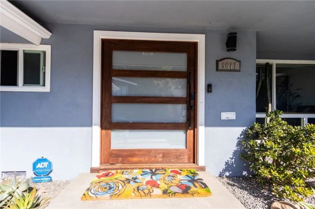 5617 Glenford, Los Angeles, CA 90008