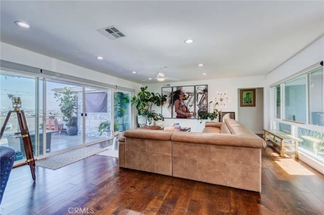 5617 Glenford, Los Angeles, CA 90008