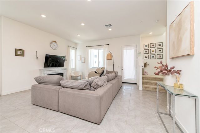 251 Sash, Irvine, CA 92618