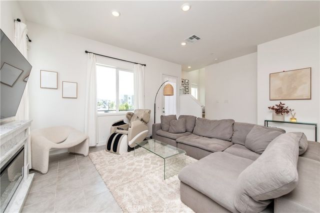 251 Sash, Irvine, CA 92618