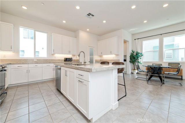 251 Sash, Irvine, CA 92618