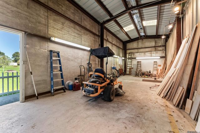 16040 Blackwater Rd, Zachary, LA 70791