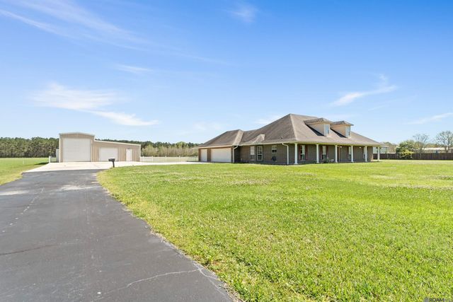 16040 Blackwater Rd, Zachary, LA 70791
