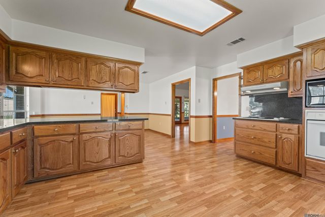 16040 Blackwater Rd, Zachary, LA 70791