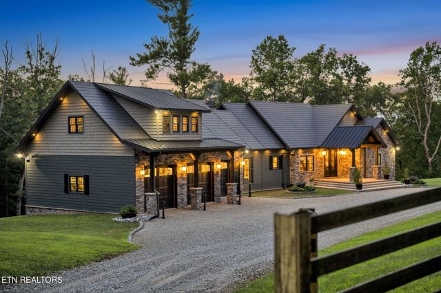 347 Charit Tr, Jamestown, TN 38556