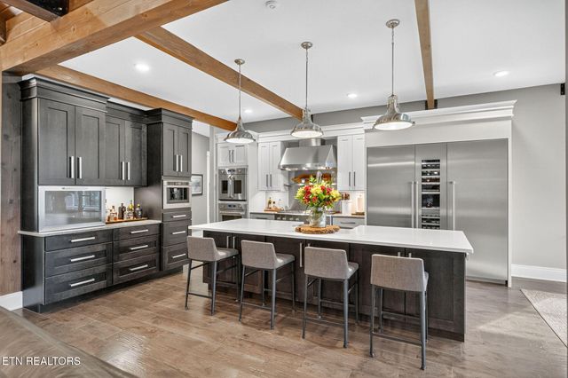 347 Charit Tr, Jamestown, TN 38556