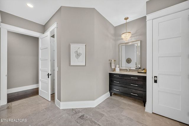 347 Charit Tr, Jamestown, TN 38556