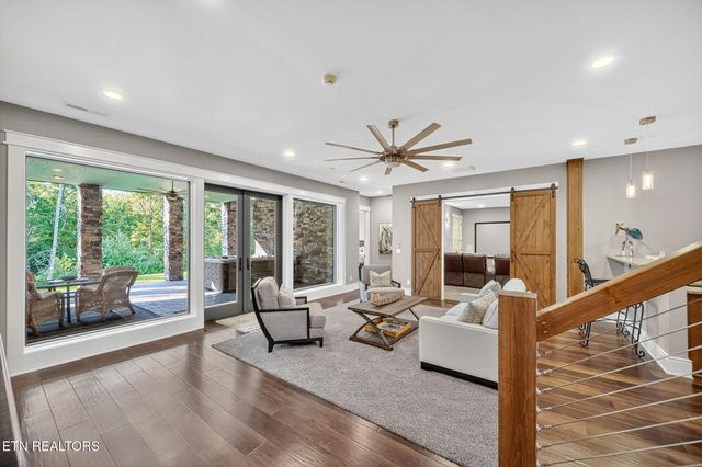 347 Charit Tr, Jamestown, TN 38556