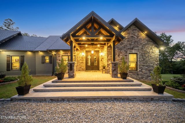 347 Charit Tr, Jamestown, TN 38556