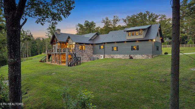 347 Charit Tr, Jamestown, TN 38556