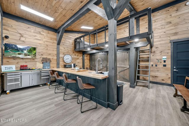 347 Charit Tr, Jamestown, TN 38556