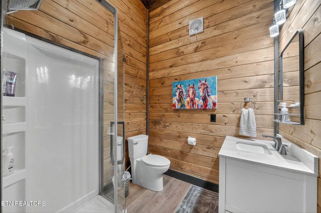 347 Charit Tr, Jamestown, TN 38556