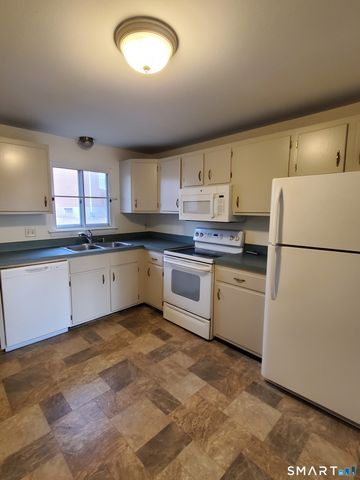273 Queen Street 11D, Southington, CT 06489