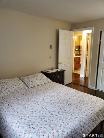 273 Queen Street 11D, Southington, CT 06489