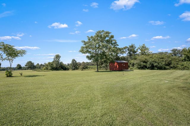 528 W Point Rd, Lawrenceburg, TN 38464