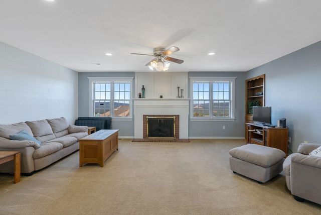 10103 N Ridgecrest Dr, Spokane, WA 99208
