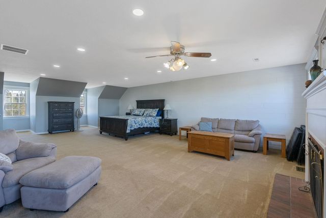 10103 N Ridgecrest Dr, Spokane, WA 99208