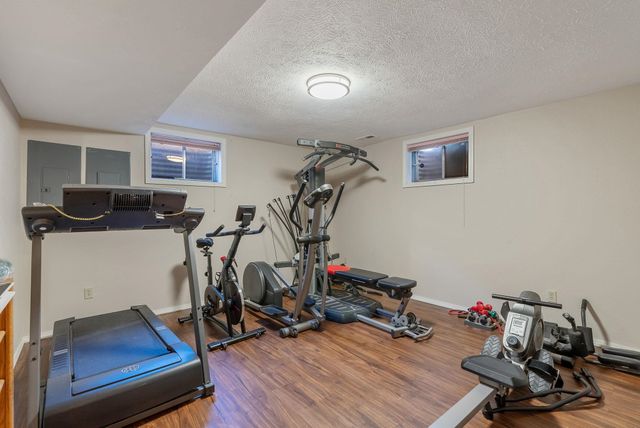 10103 N Ridgecrest Dr, Spokane, WA 99208