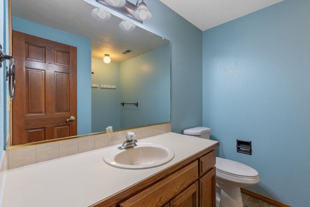10103 N Ridgecrest Dr, Spokane, WA 99208