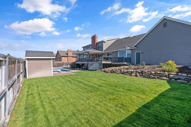 10103 N Ridgecrest Dr, Spokane, WA 99208