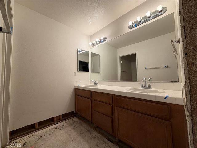 801 Aria Road, Hemet, CA 92543