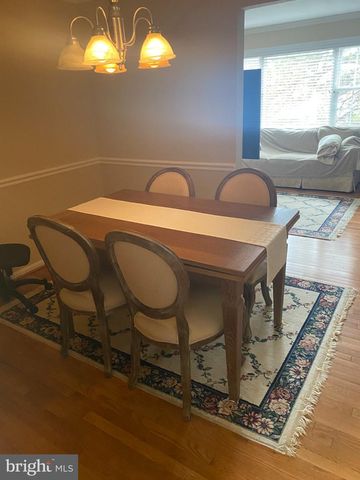10402 ARMSTRONG ST, Fairfax, VA 22030