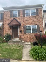 10402 ARMSTRONG ST, Fairfax, VA 22030