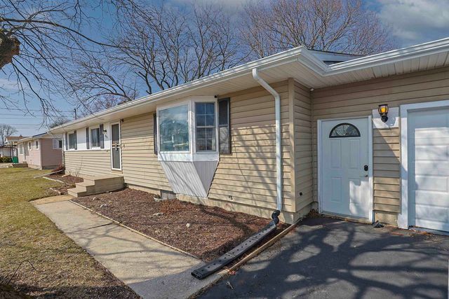 2975 Continental Drive, Bay City, MI 48706