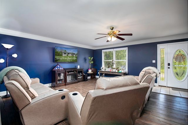 1035 Gregory Lane, Lawrenceburg, KY 40342