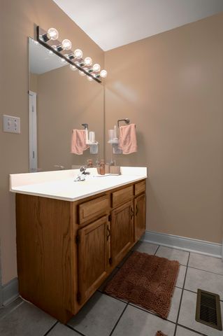 1035 Gregory Lane, Lawrenceburg, KY 40342