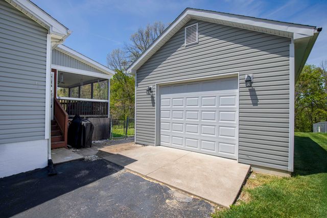 1035 Gregory Lane, Lawrenceburg, KY 40342