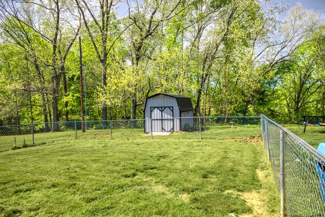 1035 Gregory Lane, Lawrenceburg, KY 40342