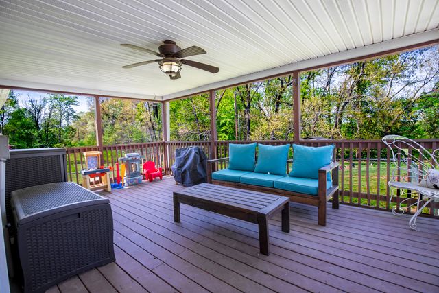 1035 Gregory Lane, Lawrenceburg, KY 40342