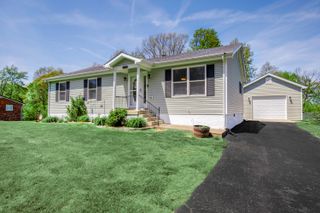 1035 Gregory Lane, Lawrenceburg, KY 40342