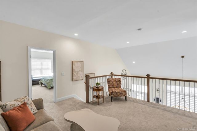 191 Belmont Circle, Yaphank, NY 11980