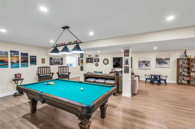 191 Belmont Circle, Yaphank, NY 11980