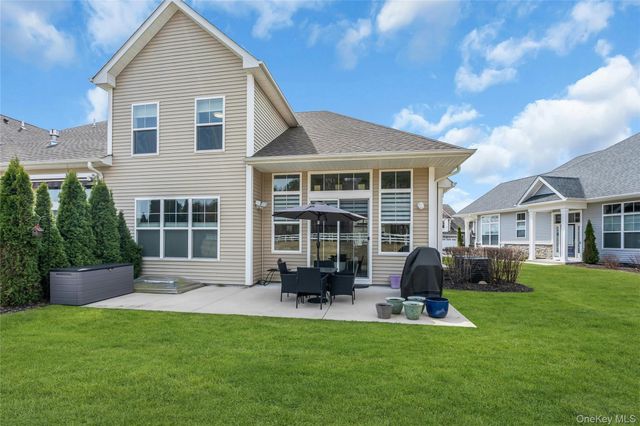 191 Belmont Circle, Yaphank, NY 11980
