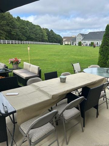 191 Belmont Circle, Yaphank, NY 11980