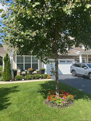 191 Belmont Circle, Yaphank, NY 11980