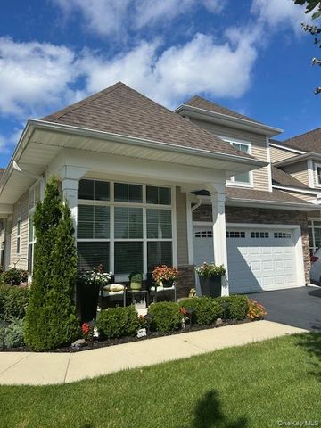 191 Belmont Circle, Yaphank, NY 11980
