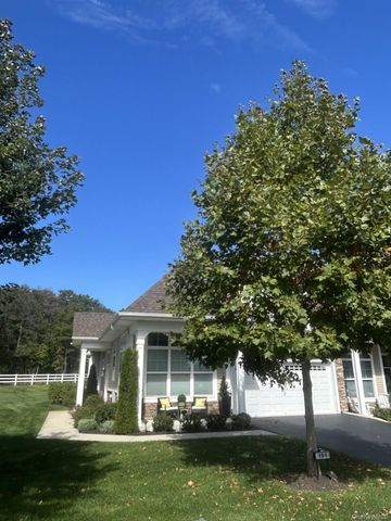 191 Belmont Circle, Yaphank, NY 11980