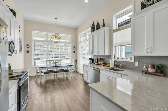 191 Belmont Circle, Yaphank, NY 11980
