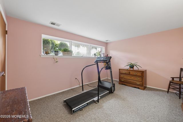 108 Oak Terrace, Freehold, NJ 07728